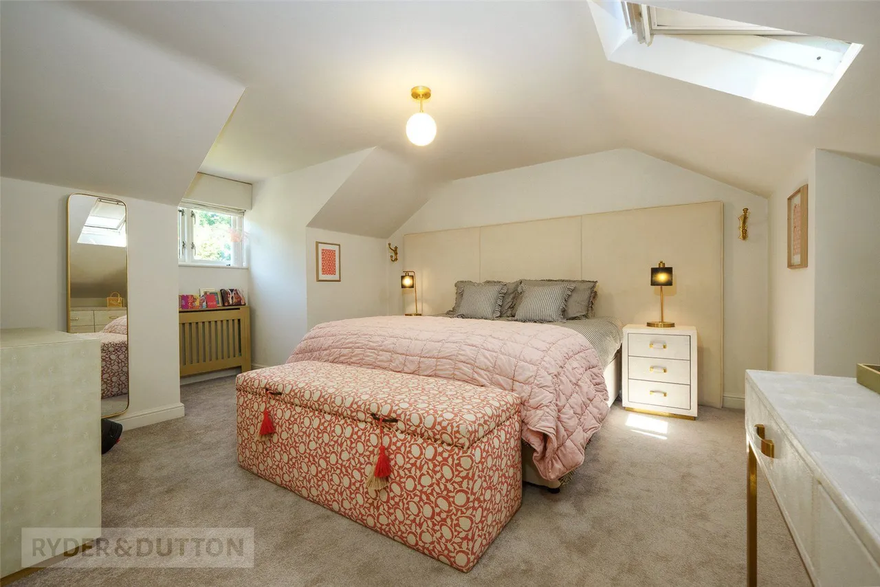 Whiteley Lodge, Ripponden, HX6, photo 25