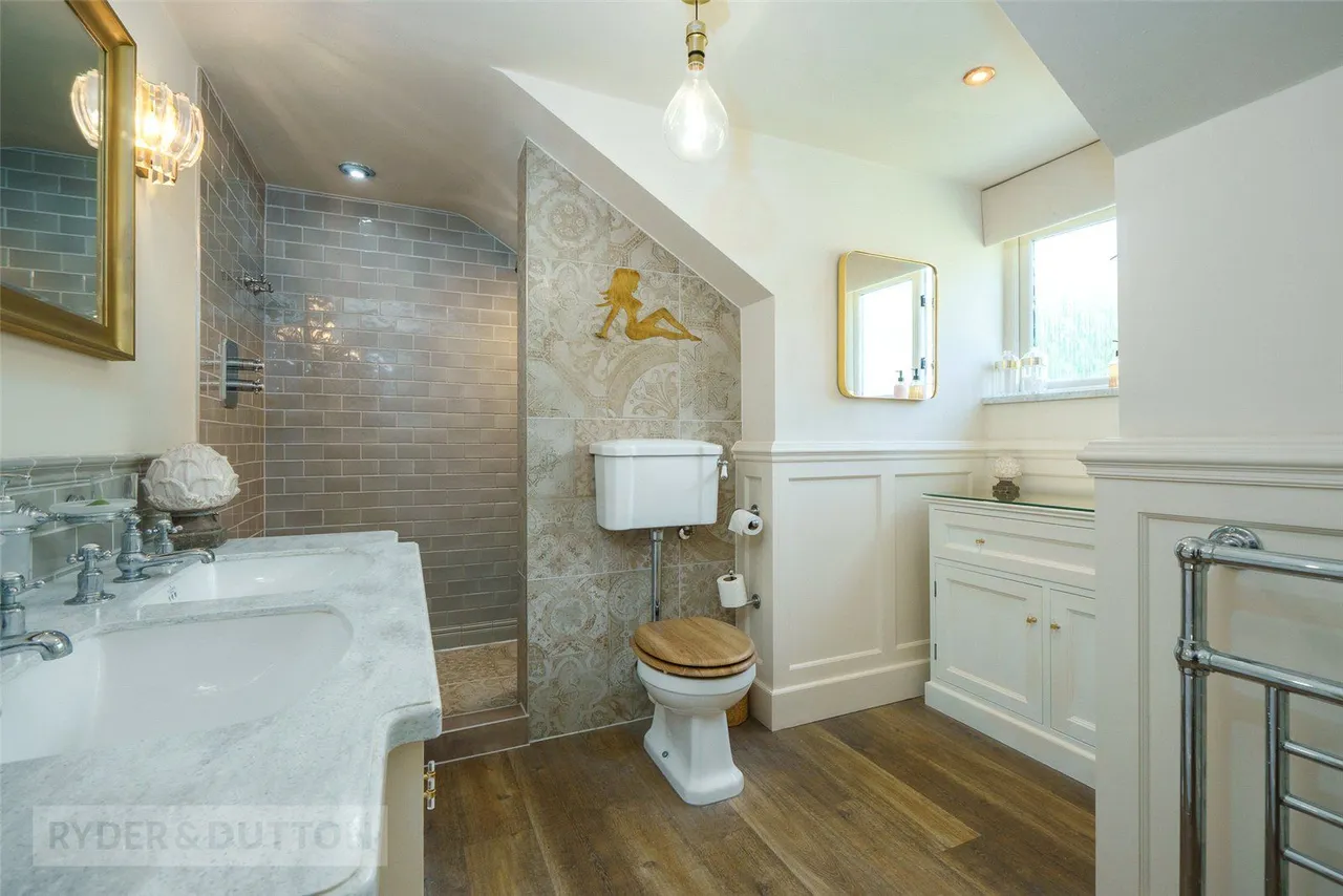 Whiteley Lodge, Ripponden, HX6, photo 26
