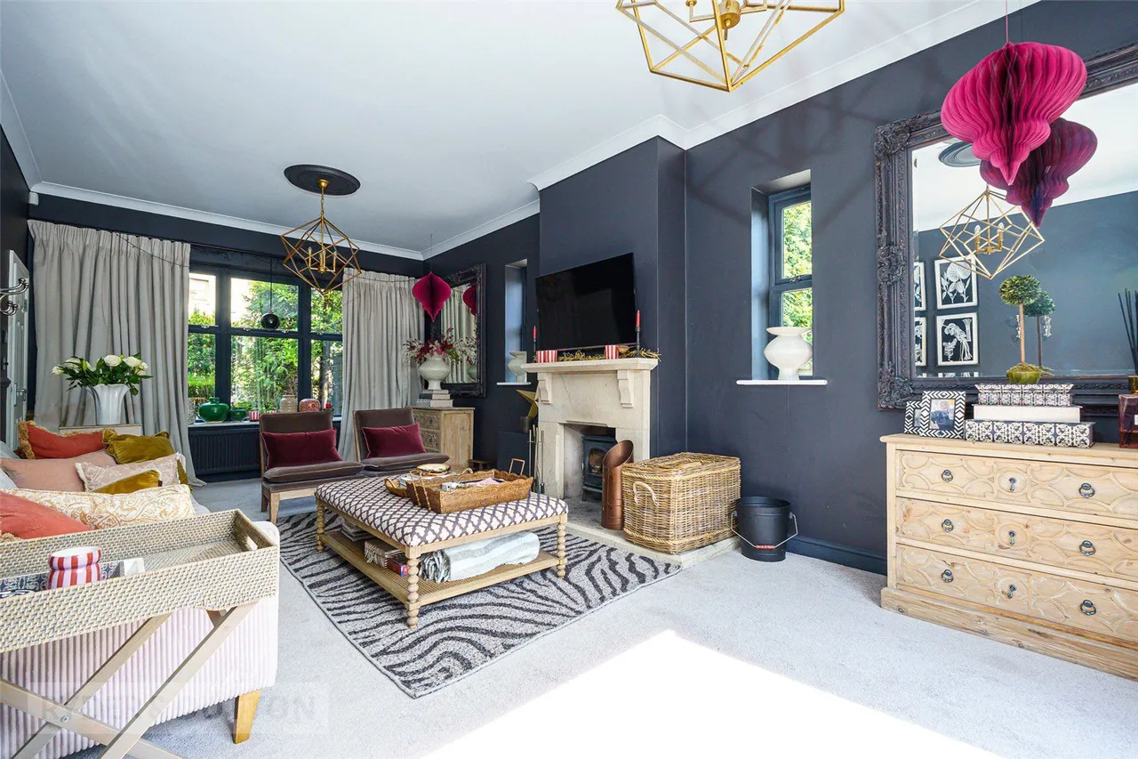 Whiteley Lodge, Ripponden, HX6, photo 9
