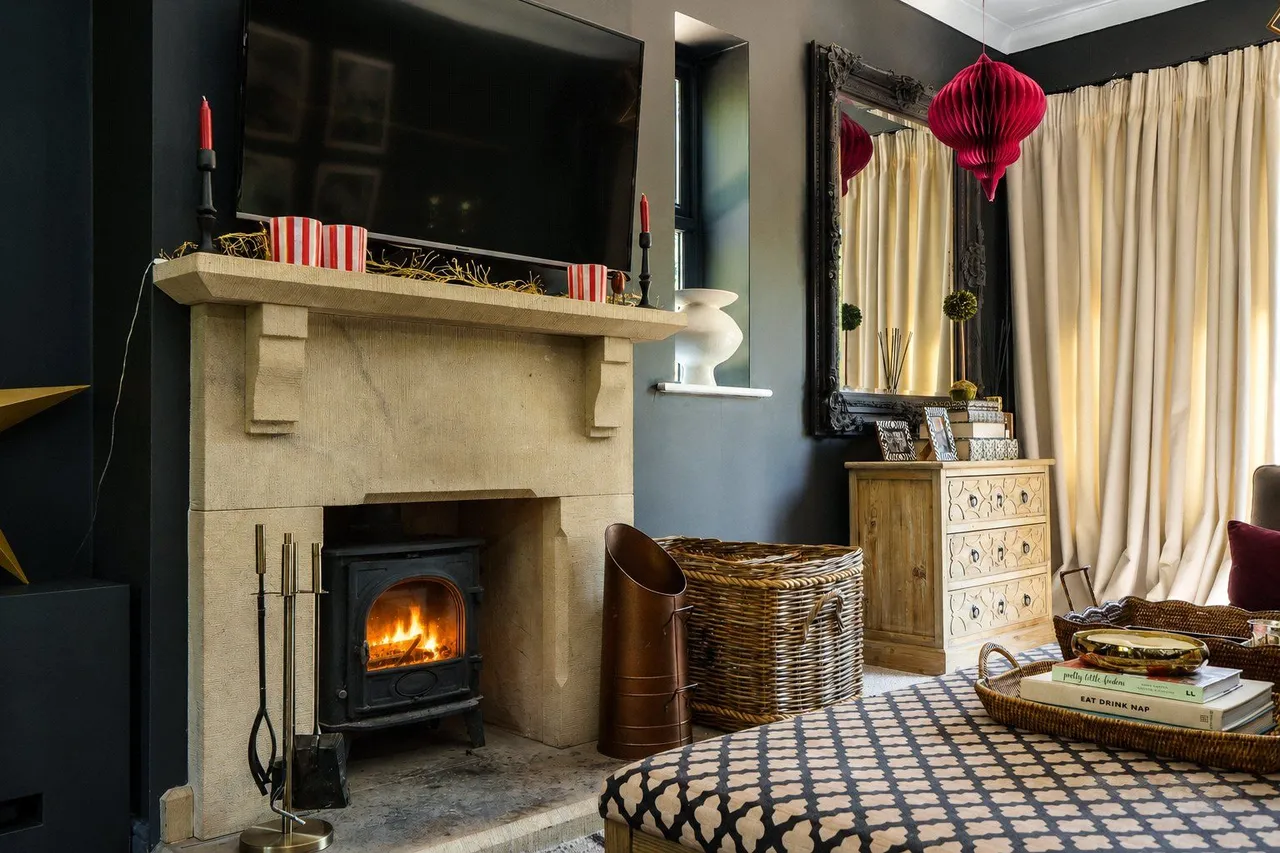 Whiteley Lodge, Ripponden, HX6, photo 12