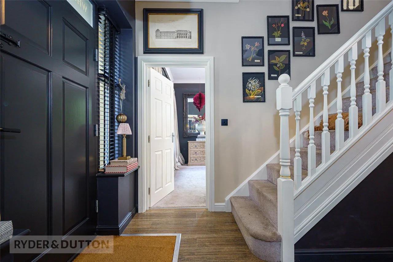Whiteley Lodge, Ripponden, HX6, photo 18