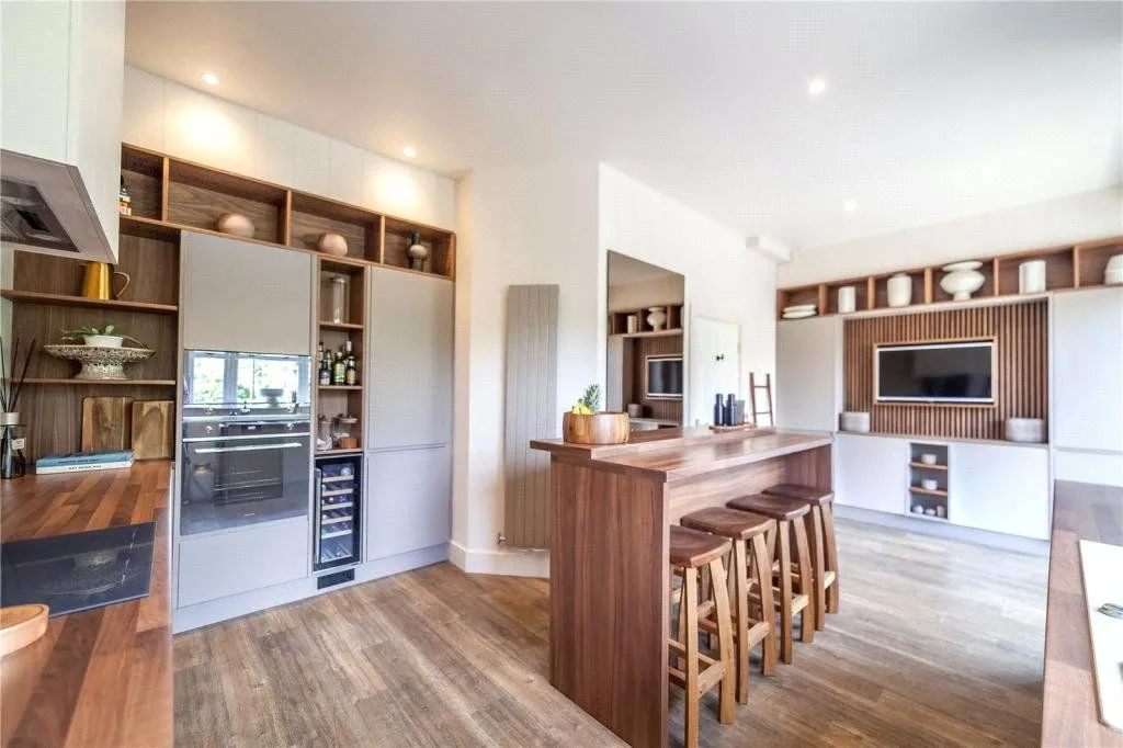 Whiteley Lodge, Ripponden, HX6, photo 4