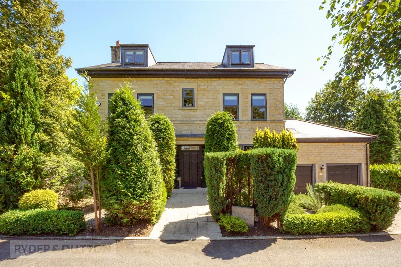 Whiteley Lodge, Ripponden, HX6, photo 30