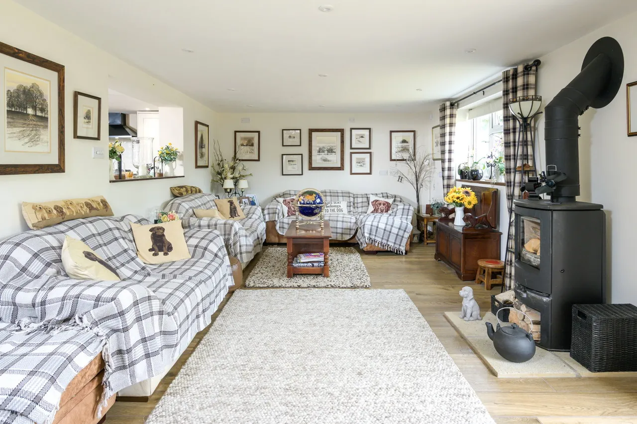 Woodrow Road, Forest, Melksham, SN12 7RG, photo 11