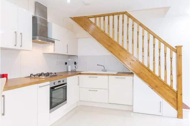 Manor Road North, Thames Ditton, KT7, photo 3