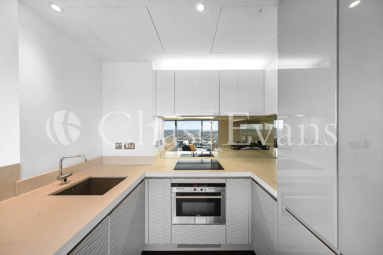 Pan Peninsula Square, Canary Wharf, E14, photo 2