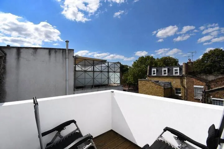 Poyntz Road, London, SW11, photo 12