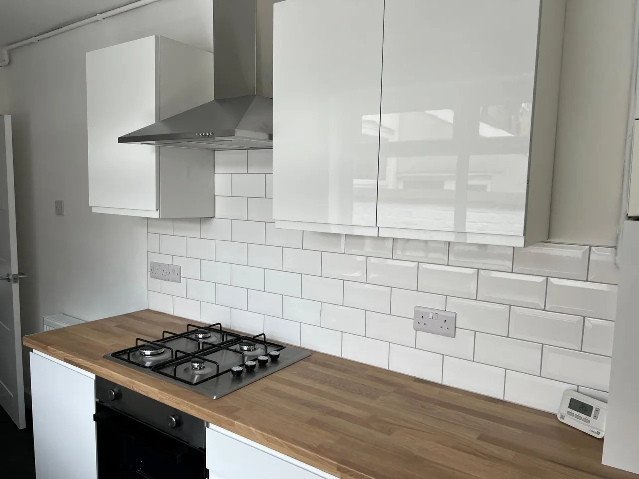 Wood Street, Middleton, M24, photo 4