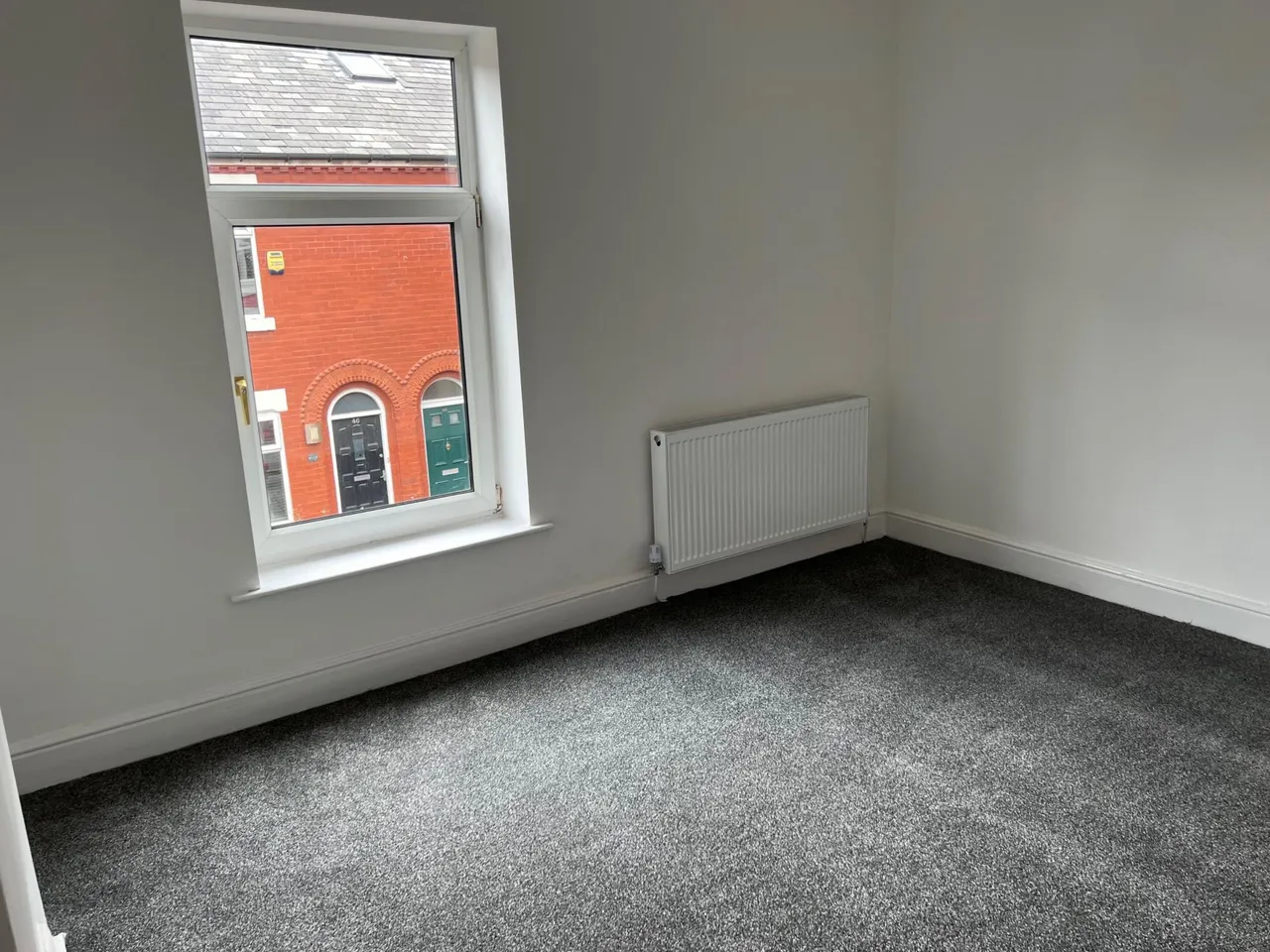Wood Street, Middleton, M24, photo 5