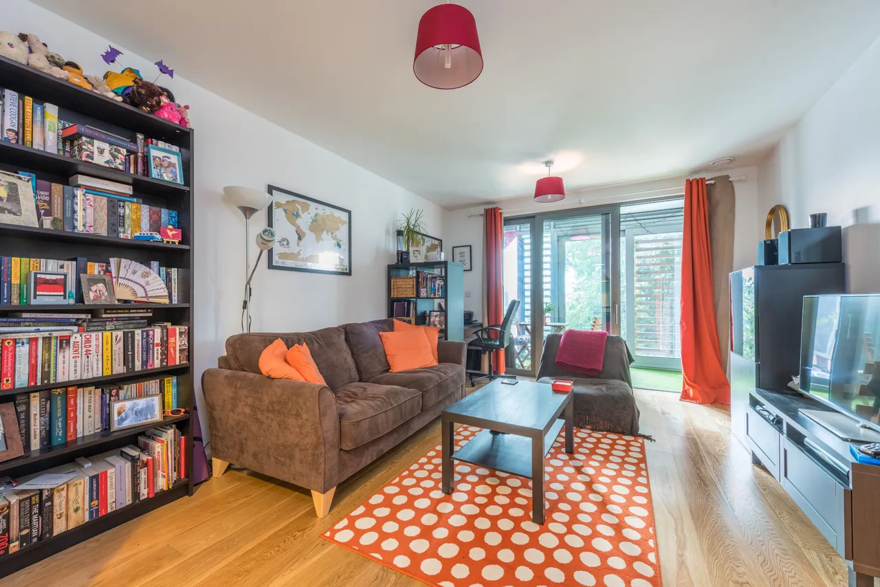 109 Westgate House, Great West Quarter, Ealing Road, Brentfort, photo 2