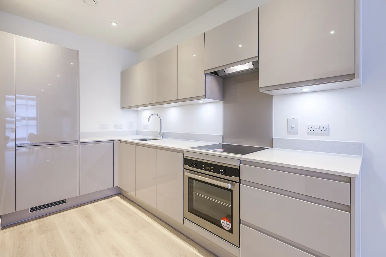Valencia Close, London, E14, photo 4