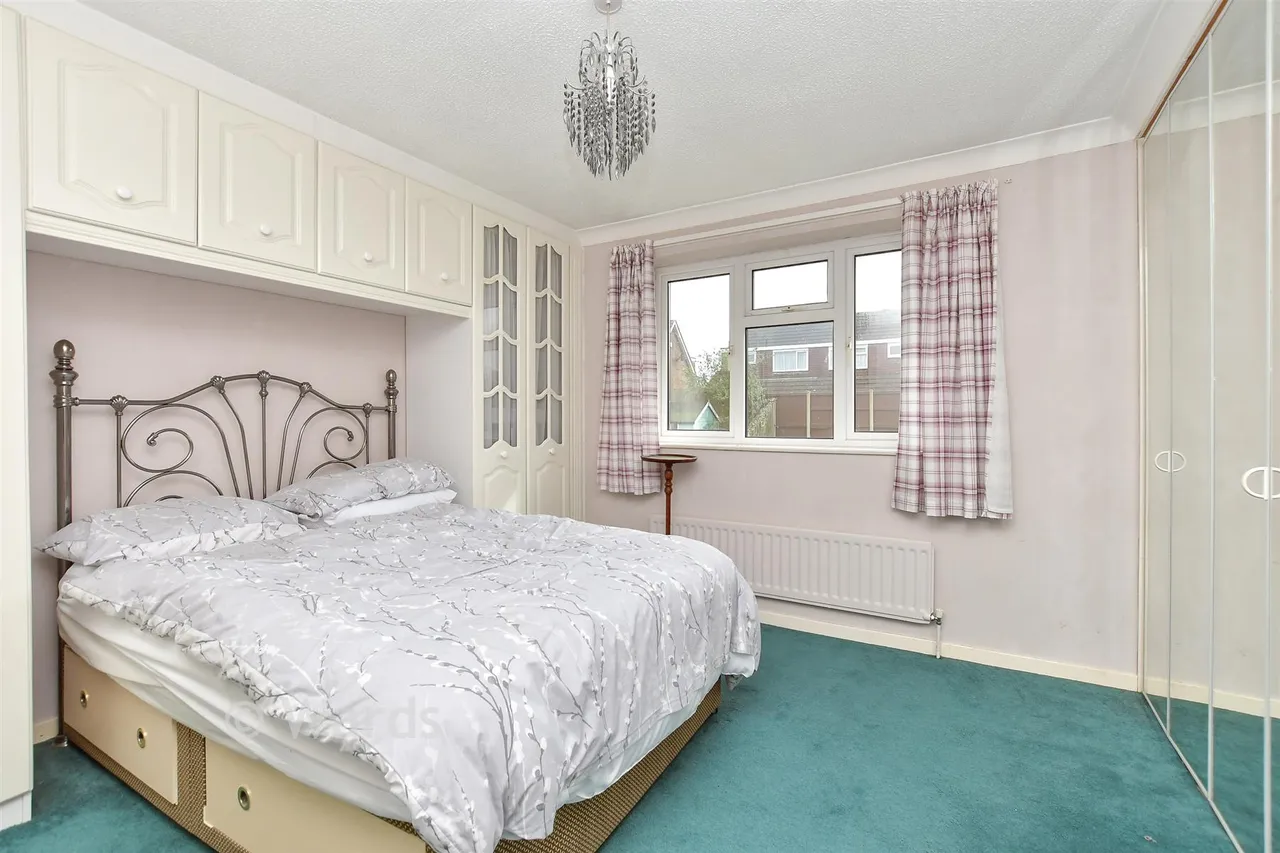 Allsworth Close, Newington, ME9, photo 5