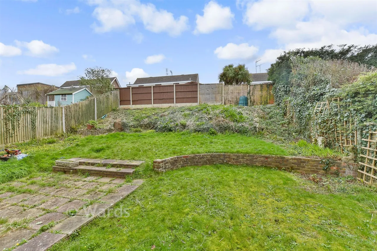Allsworth Close, Newington, ME9, photo 9