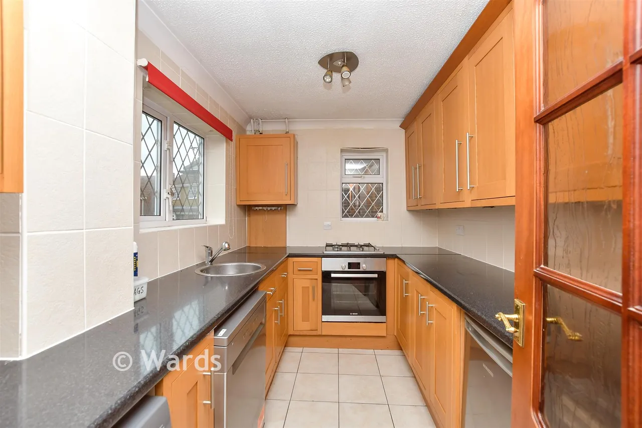Allsworth Close, Newington, ME9, photo 2