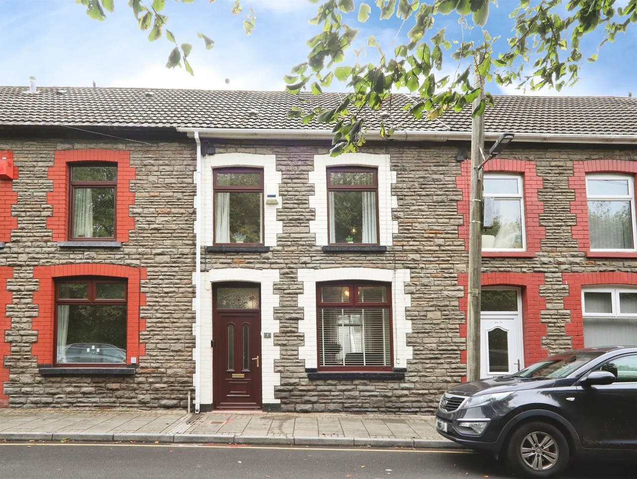 3 bed house for sale — Llanover Road, Pontypridd