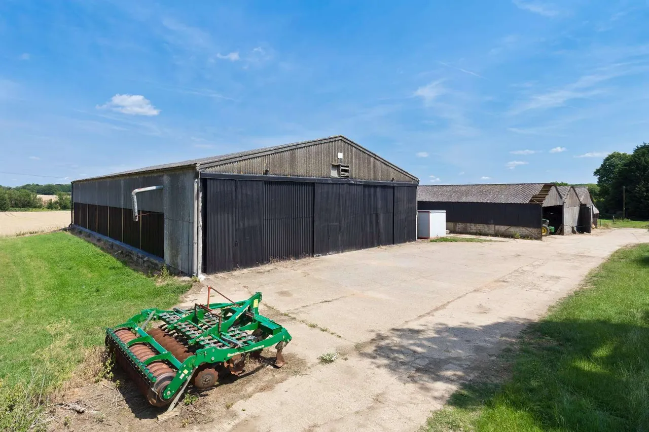 Kingswood Bury Farm, Clothall, Baldock, Hertfordshire, SG7 6RW, photo 11
