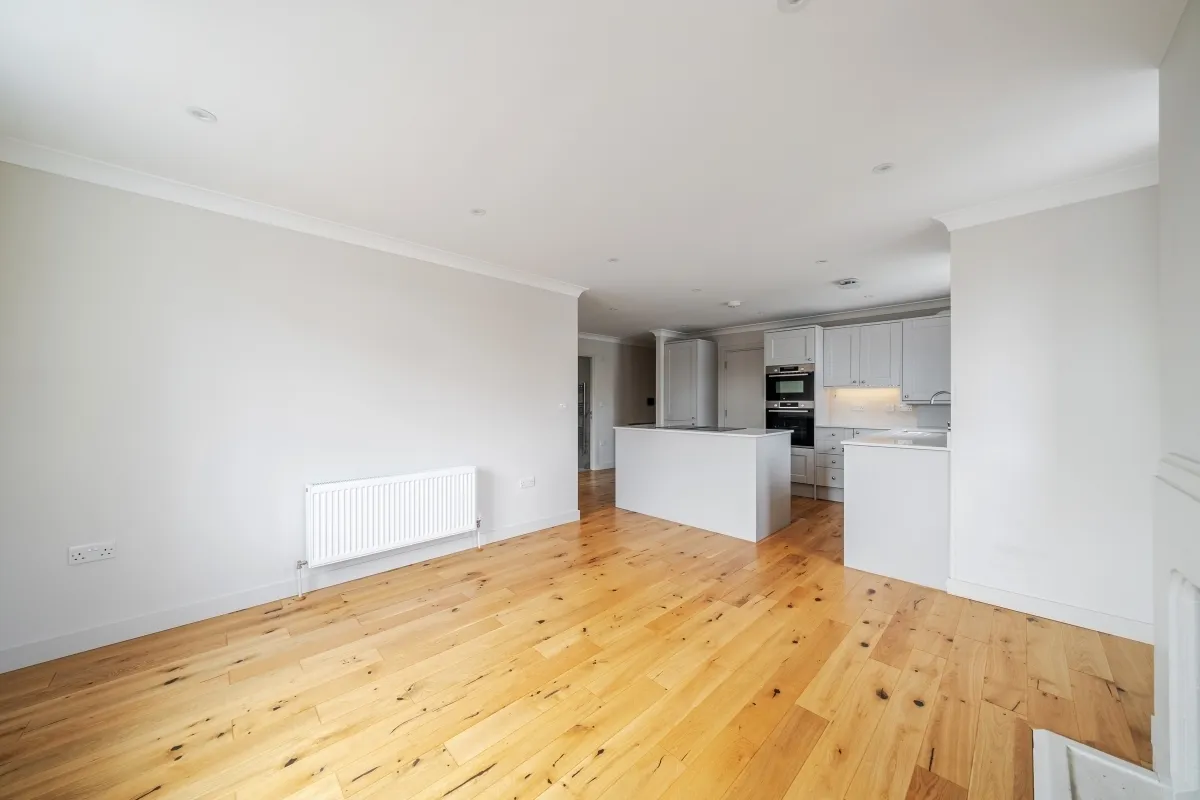 Lammas Lane, Esher KT10, photo 8