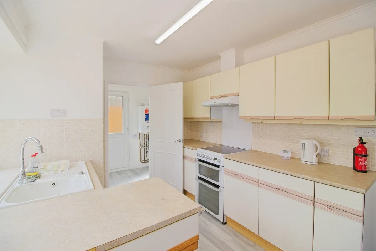 West End, Silverstone, Towcester, photo 6