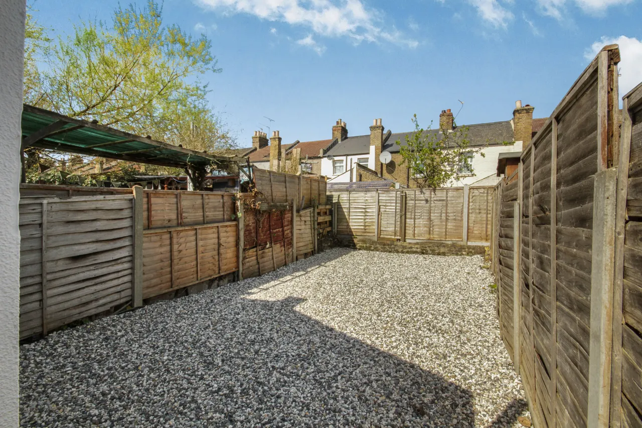 Humberstone Road, London, E13, photo 7