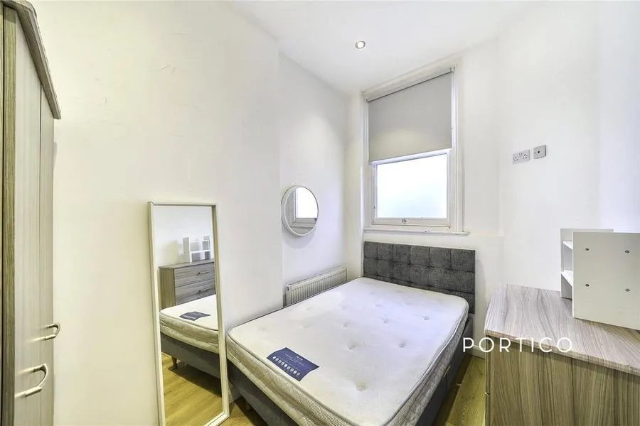 Charleville Road, London, W14, photo 2