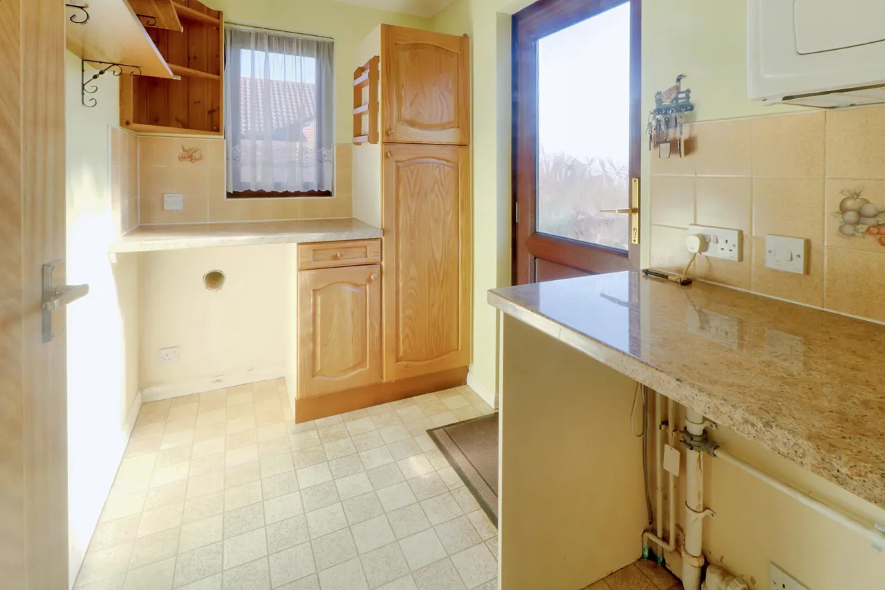 Causeway Close, Brockdish, photo 10