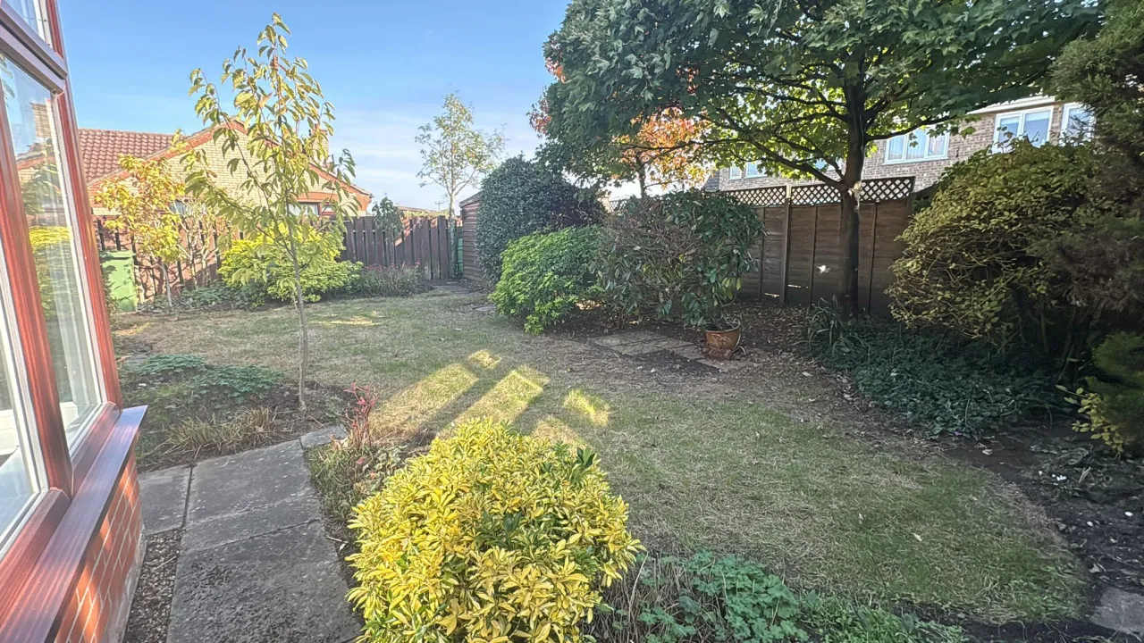 Causeway Close, Brockdish, photo 6