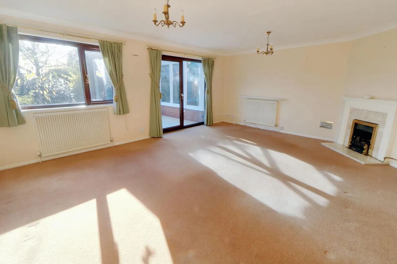 Causeway Close, Brockdish, photo 3