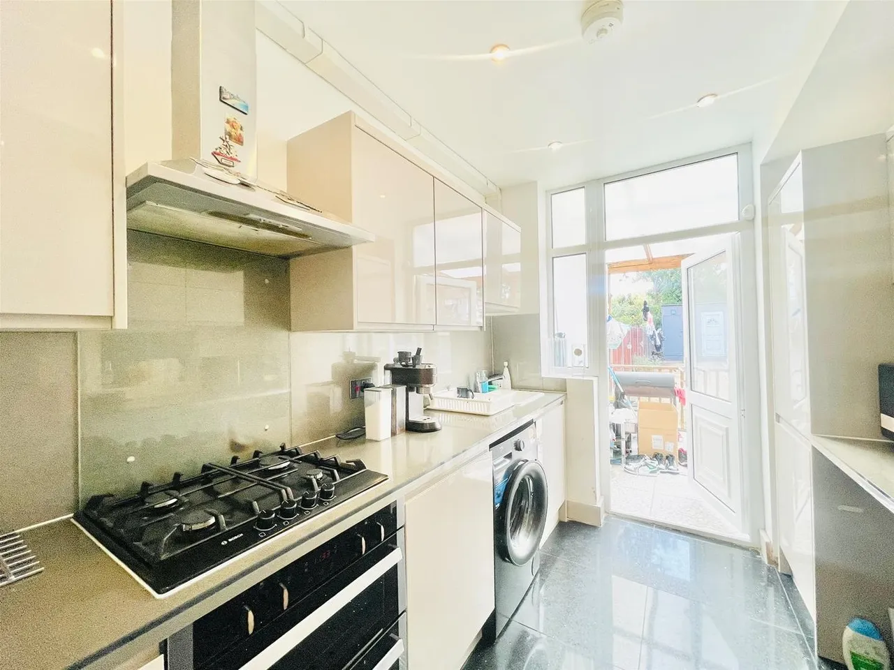 Hedgemans Road, Dagenham RM9 6DL, photo 6