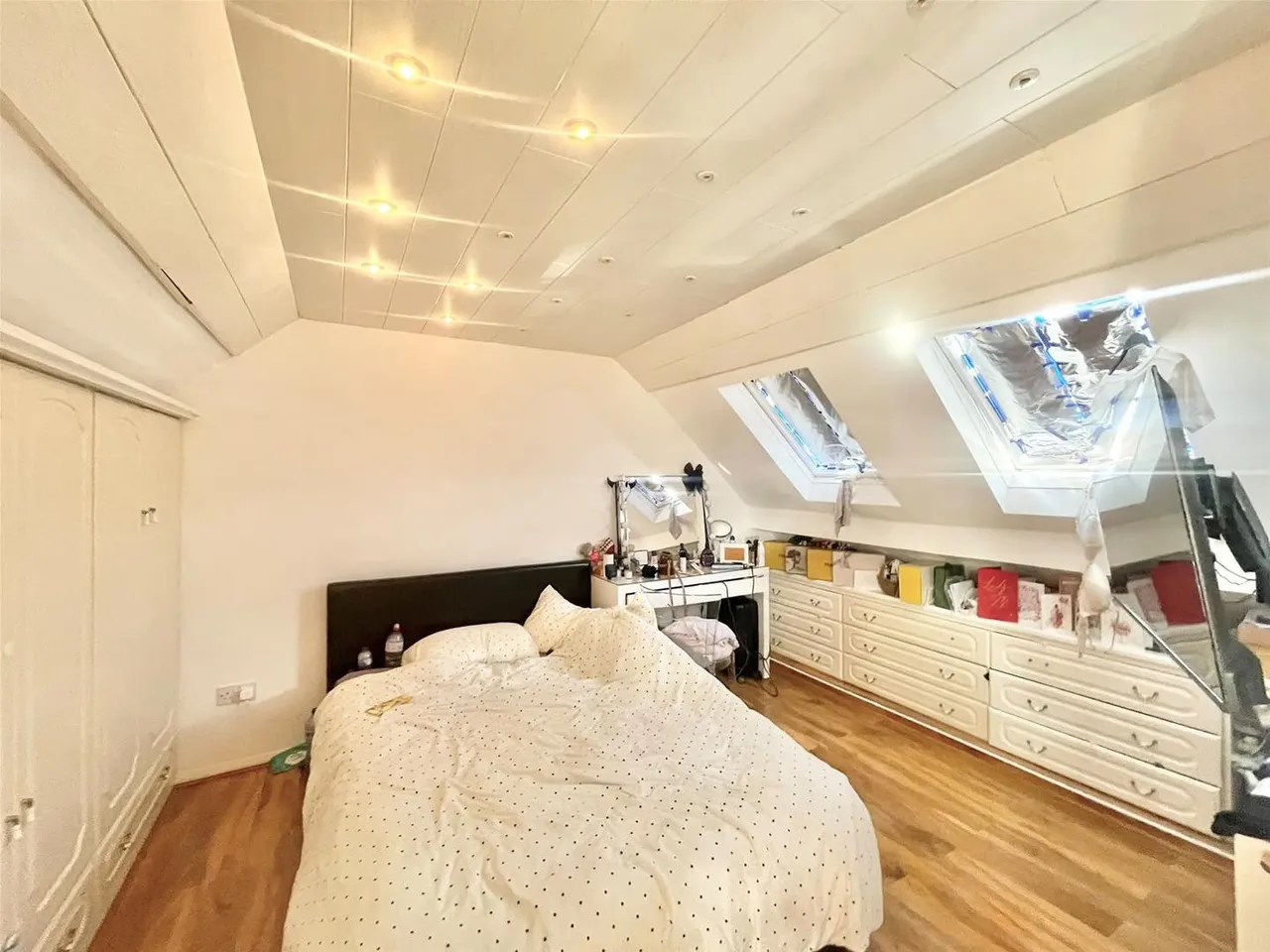 Hedgemans Road, Dagenham RM9 6DL, photo 9