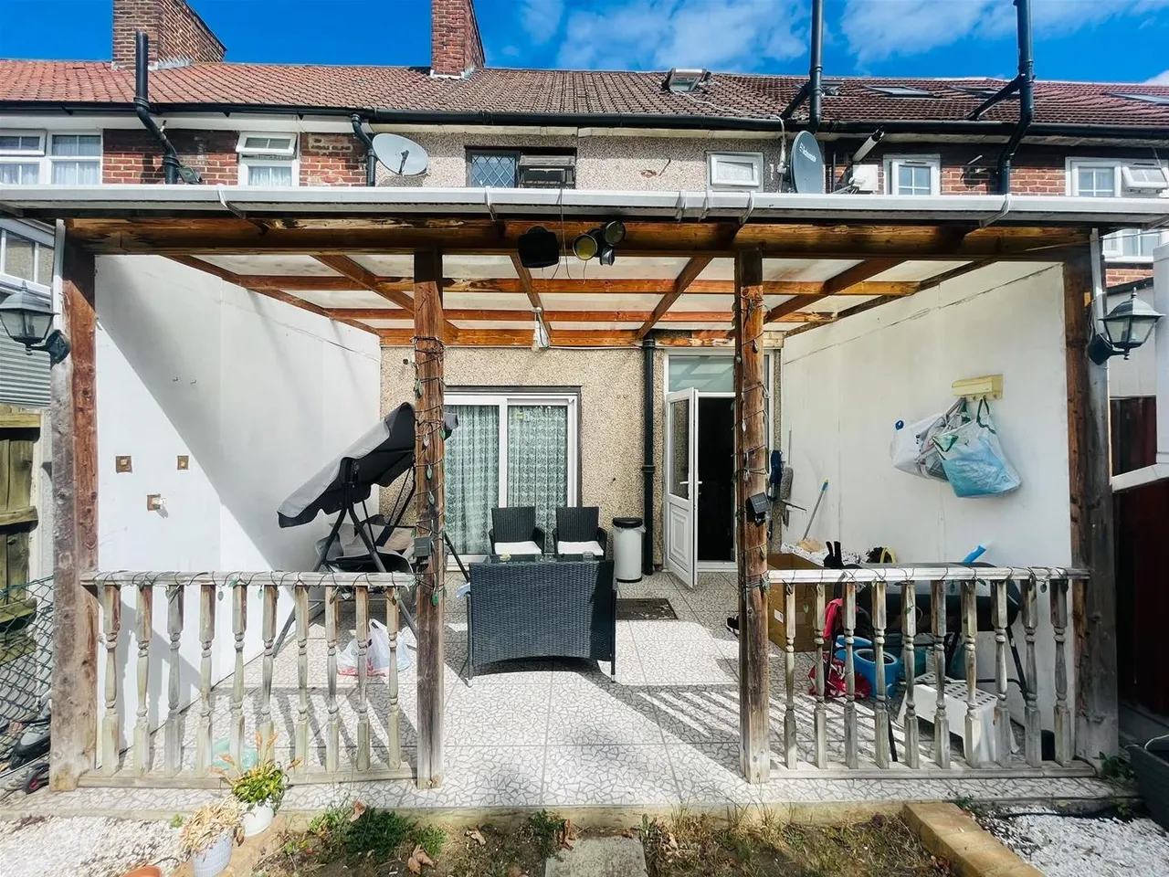Hedgemans Road, Dagenham RM9 6DL, photo 15