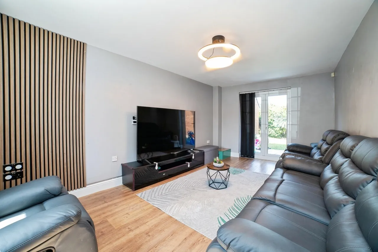 Cornmill Road, Sutton-in-Ashfield, Nottinghamshire, NG17, photo 3