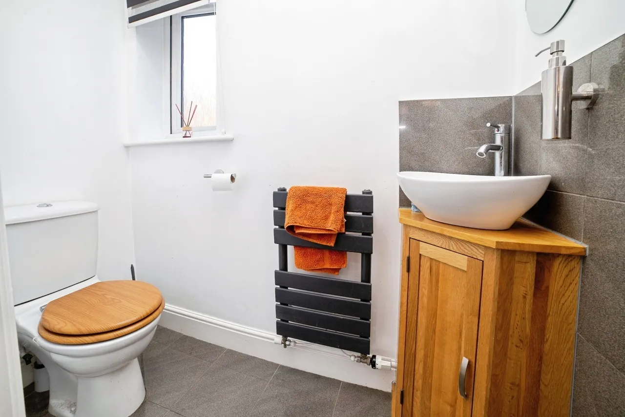 Cornmill Road, Sutton-in-Ashfield, Nottinghamshire, NG17, photo 8