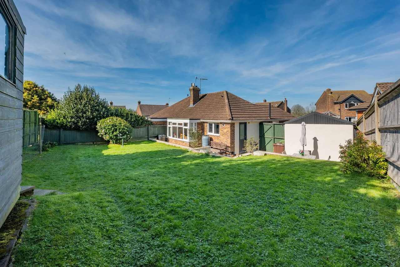 2 bed house for sale, The Forstal, Pembury, TN2