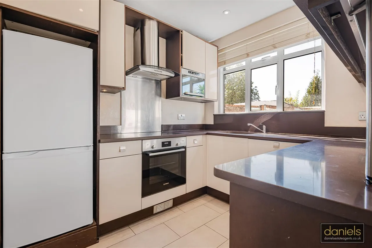 Norval Road, Sudbury Court Estate, HA0, photo 9