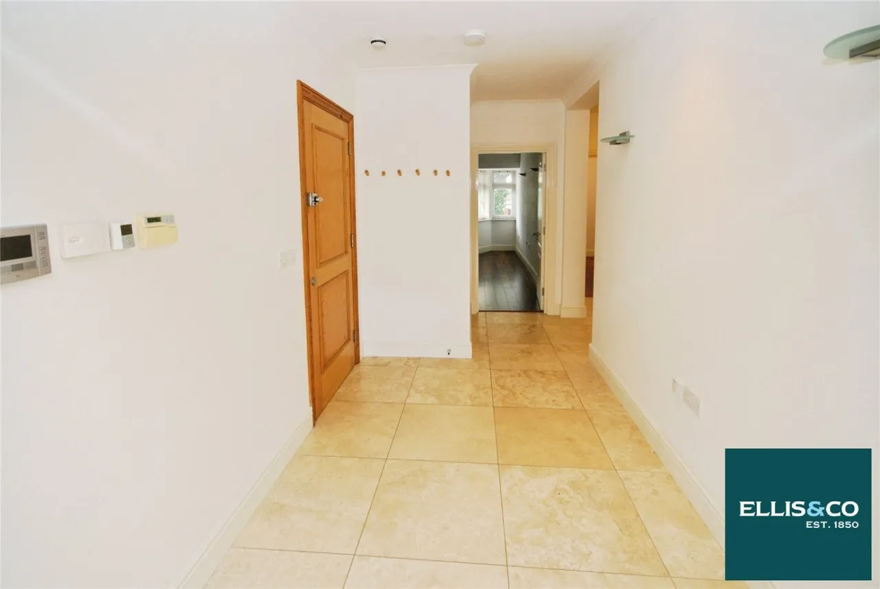The Vale, Golders Green, NW11, photo 9