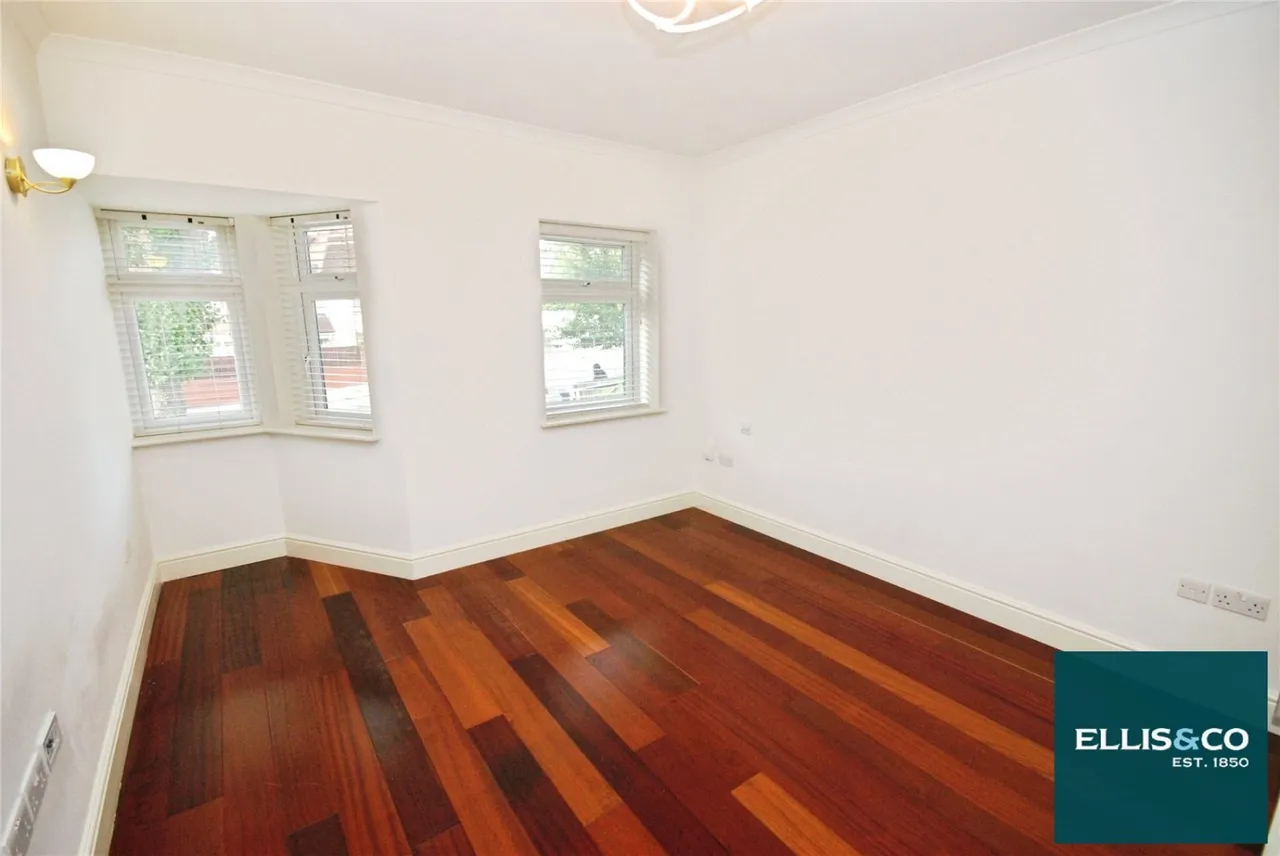The Vale, Golders Green, NW11, photo 15
