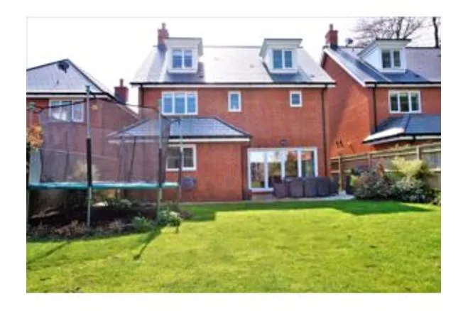 Sierra Road, High Wycombe, HP11, photo 15