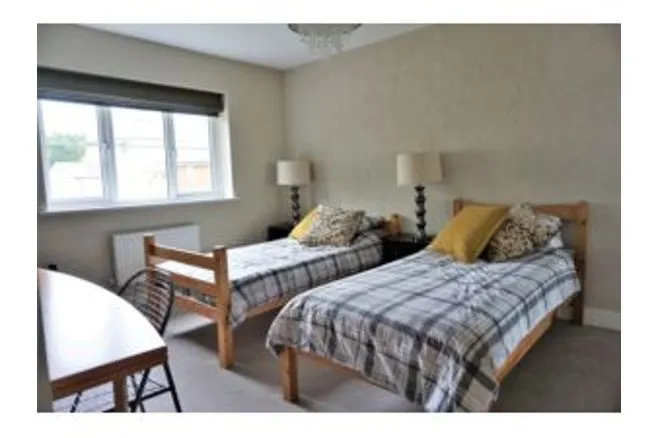 Sierra Road, High Wycombe, HP11, photo 5