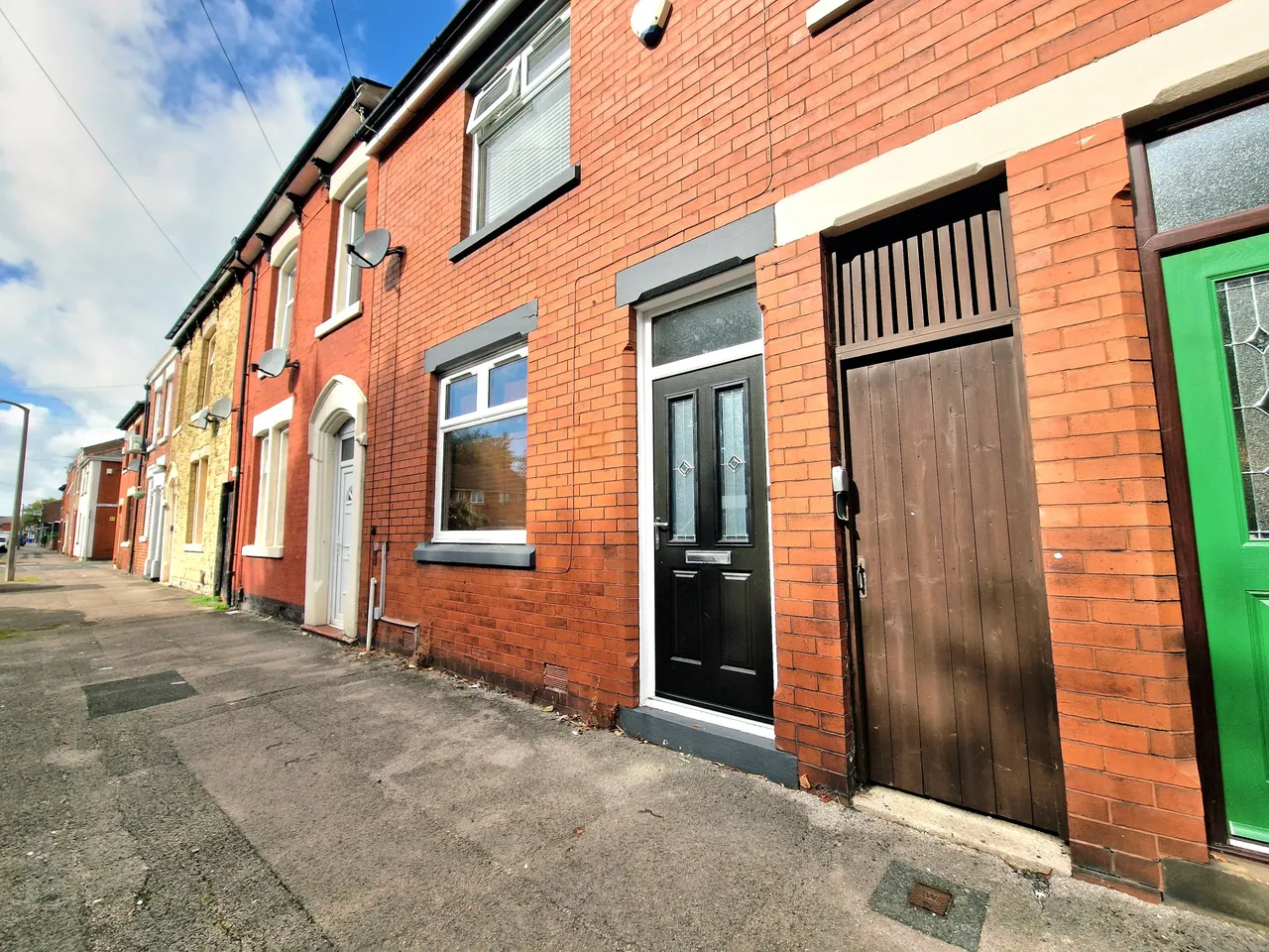 2 bed house to rent, Roebuck Street, Ashton-on-Ribble, PR2