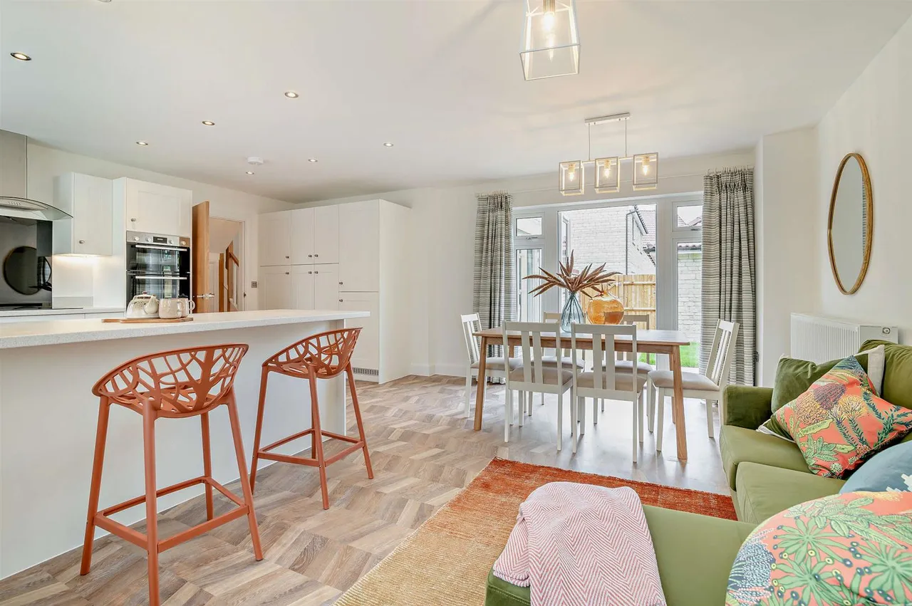 Lackham Place, Rowden Park Garden Village, SN15, photo 9
