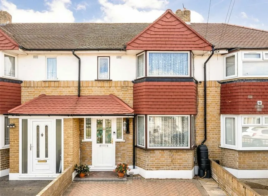 2 bed house for sale, The Vale, Sunbury-on-thames, TW16