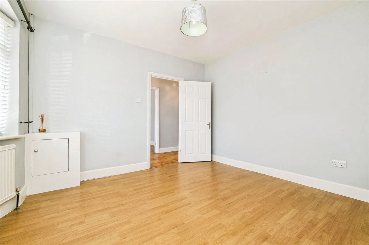 Hill Crescent, Hornchurch, RM11, photo 22
