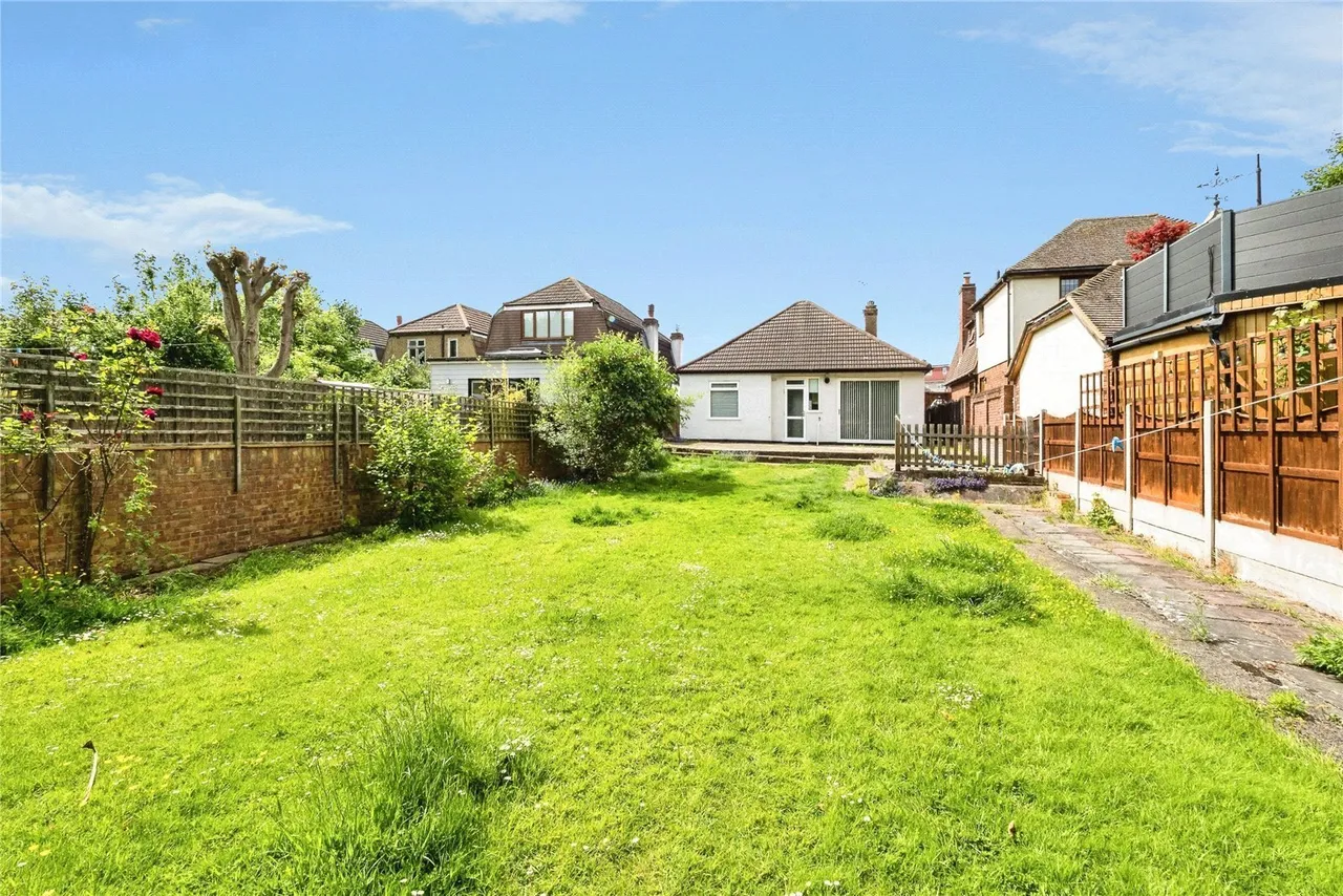 Hill Crescent, Hornchurch, RM11, photo 7