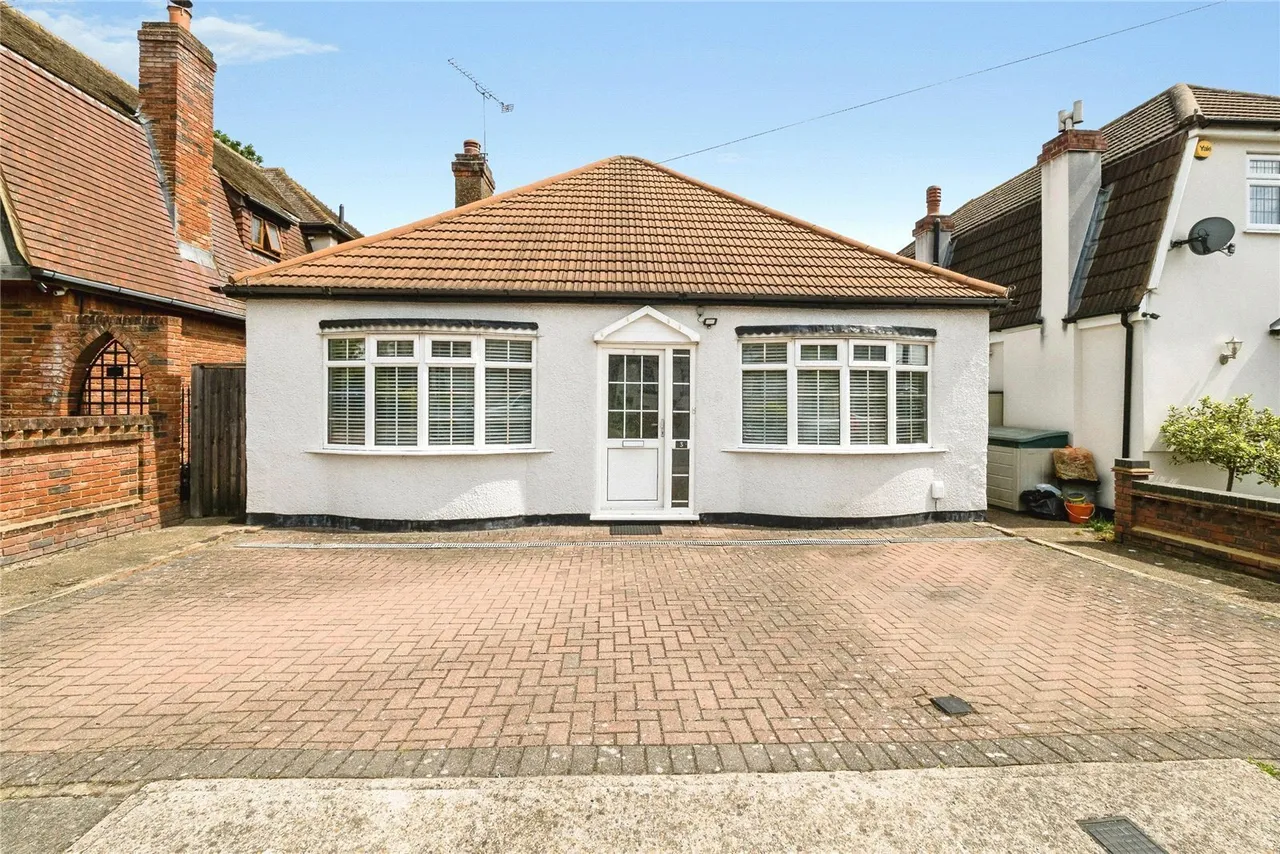 Hill Crescent, Hornchurch, RM11, photo 2