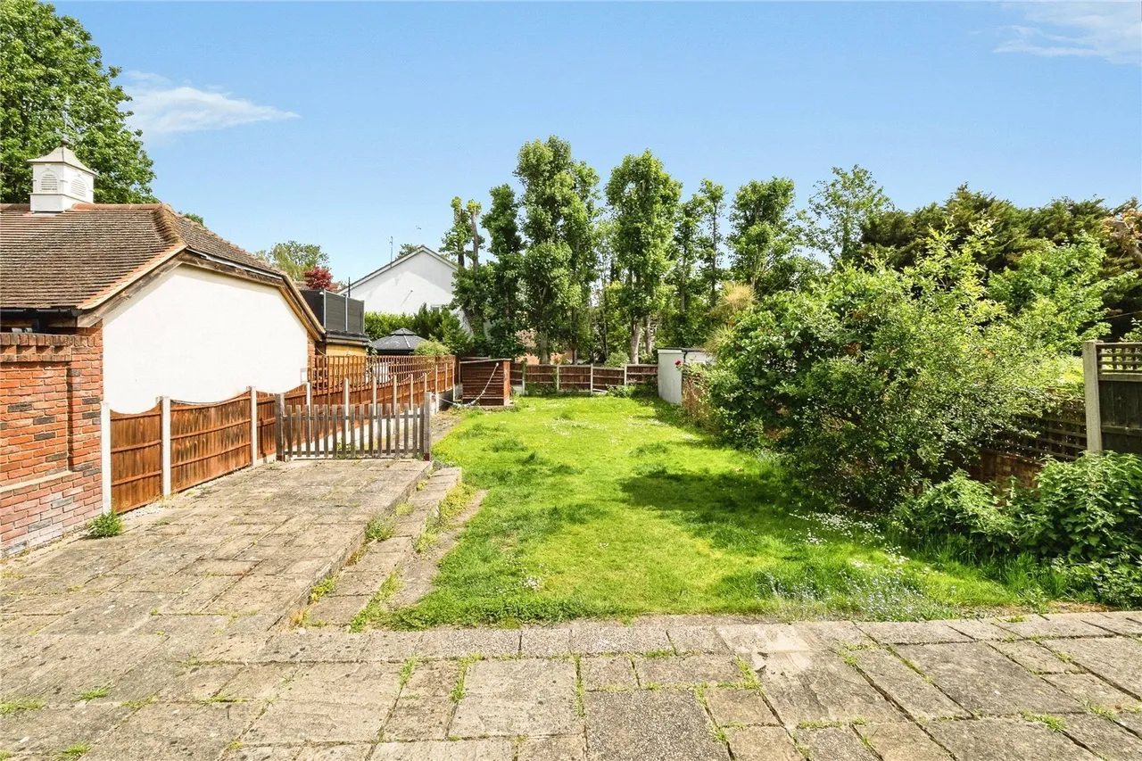 Hill Crescent, Hornchurch, RM11, photo 5