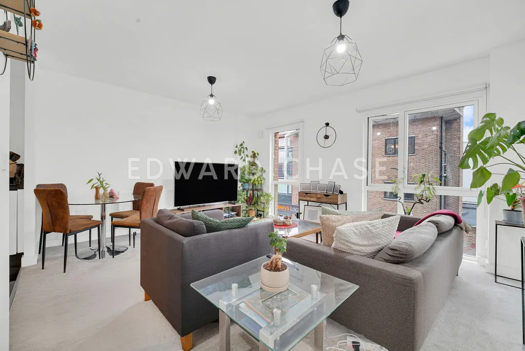 Clarence Avenue, Ilford, IG2, photo 5
