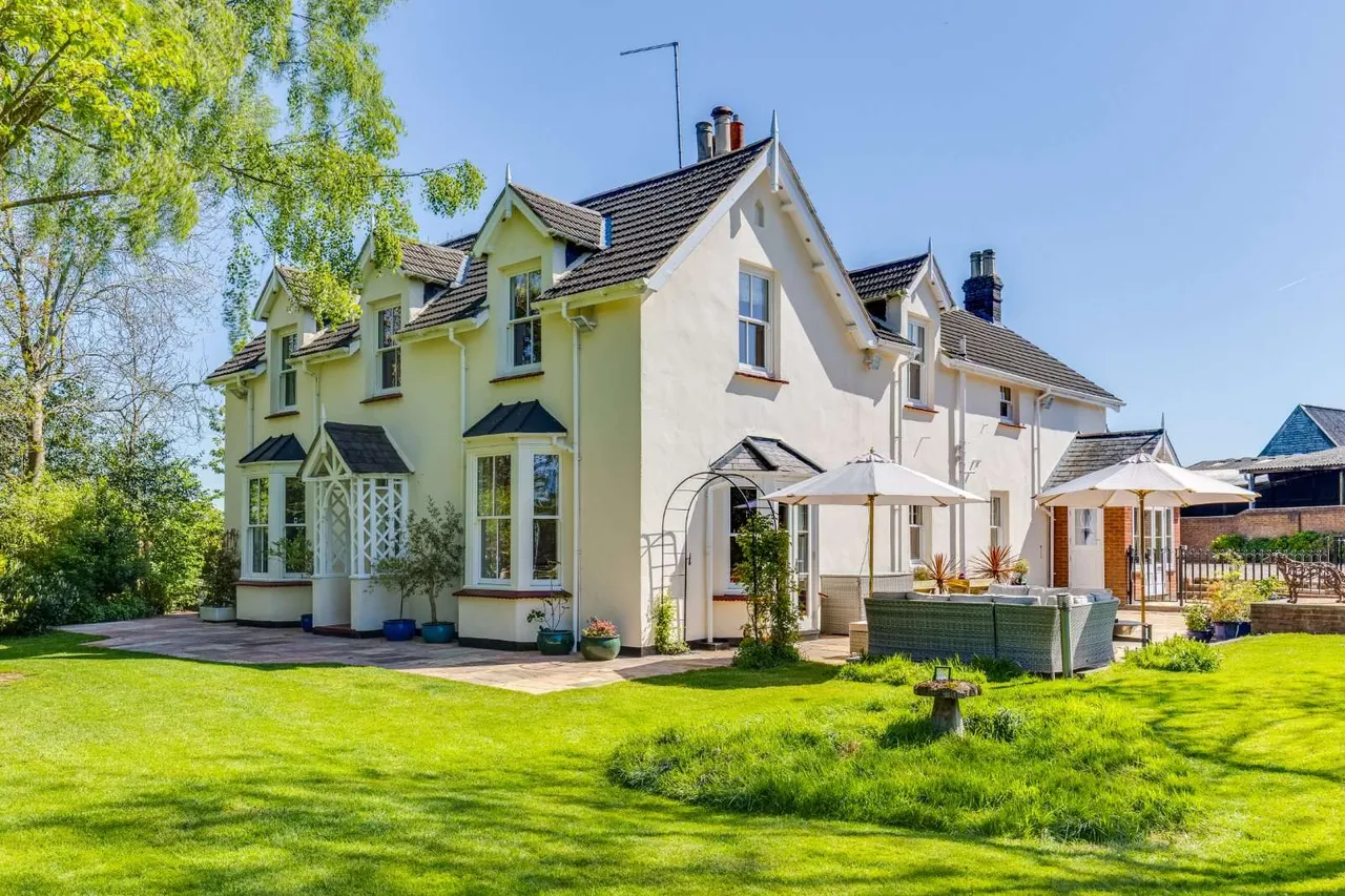 7 bed house for sale — Swangleys Lane, Knebworth, Hertfordshire, SG3 6AA