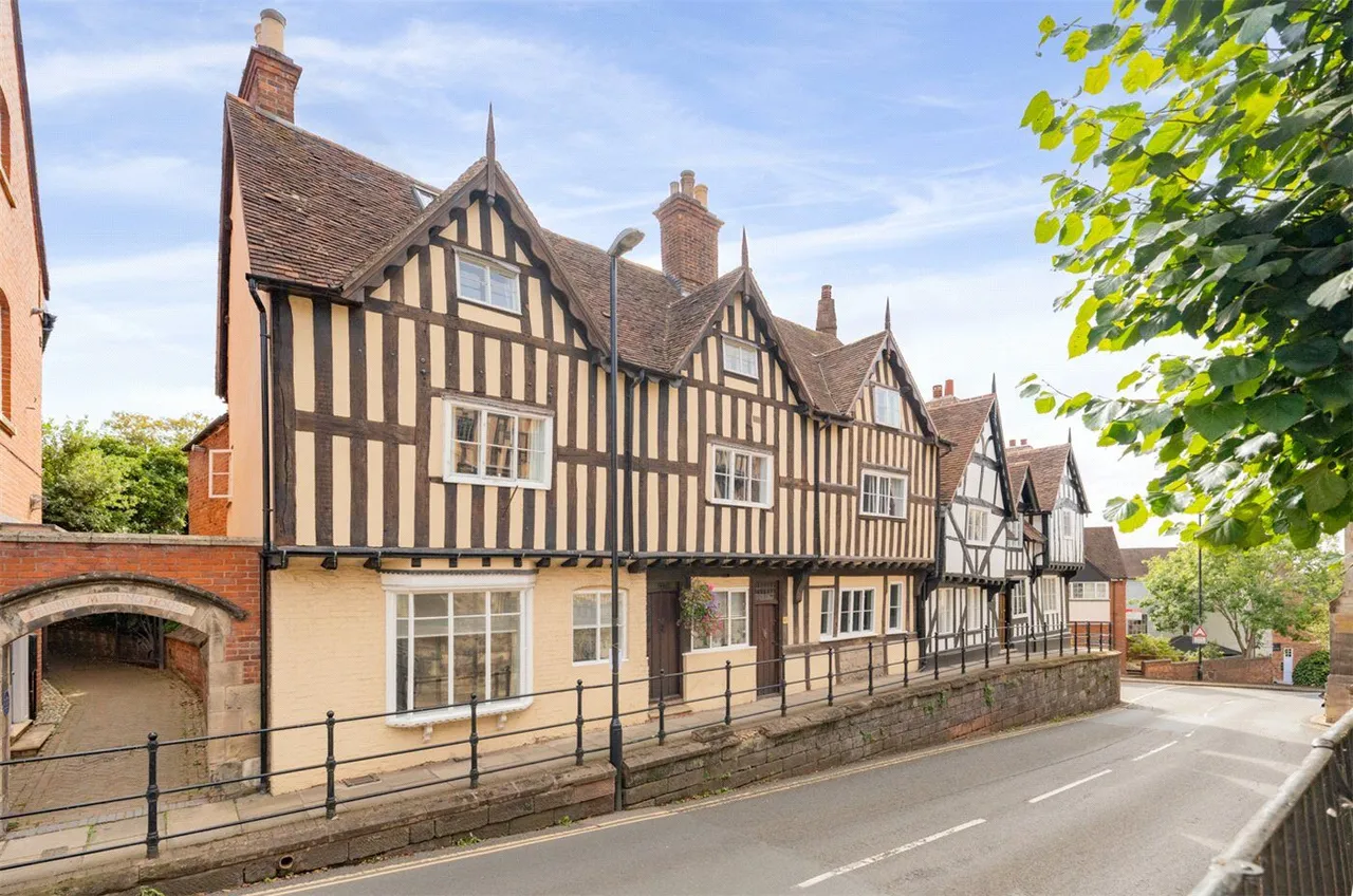 2 bed house for sale, High Street, Warwick, CV34