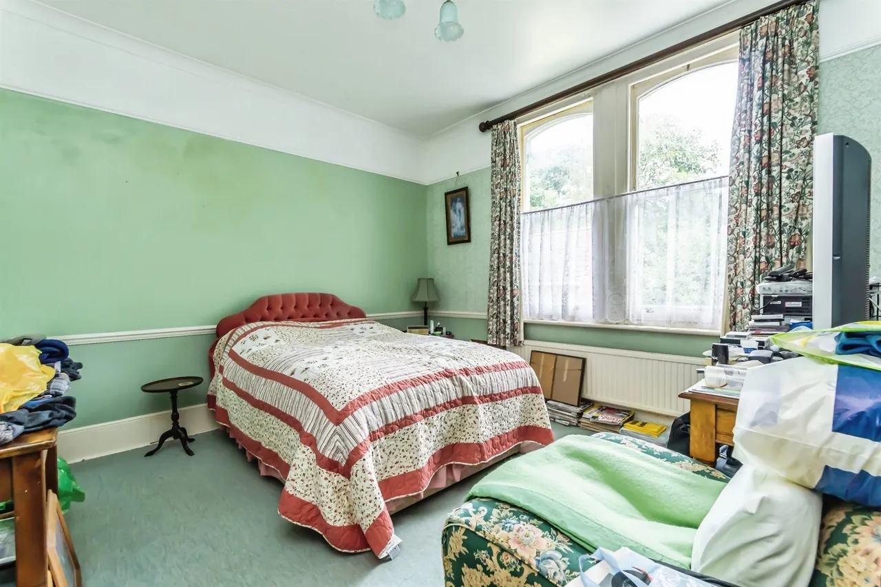 Hoads Wood Road, Hastings, TN34, photo 13