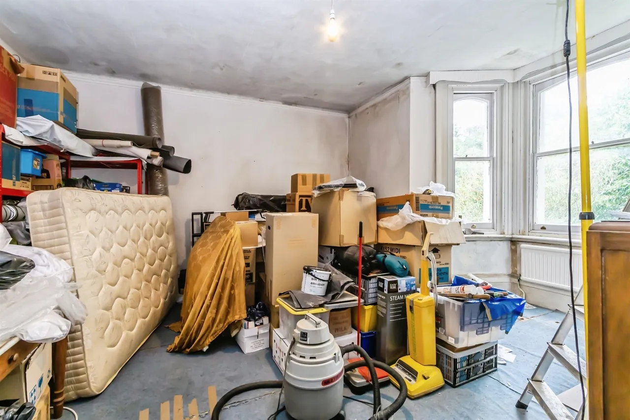 Hoads Wood Road, Hastings, TN34, photo 17